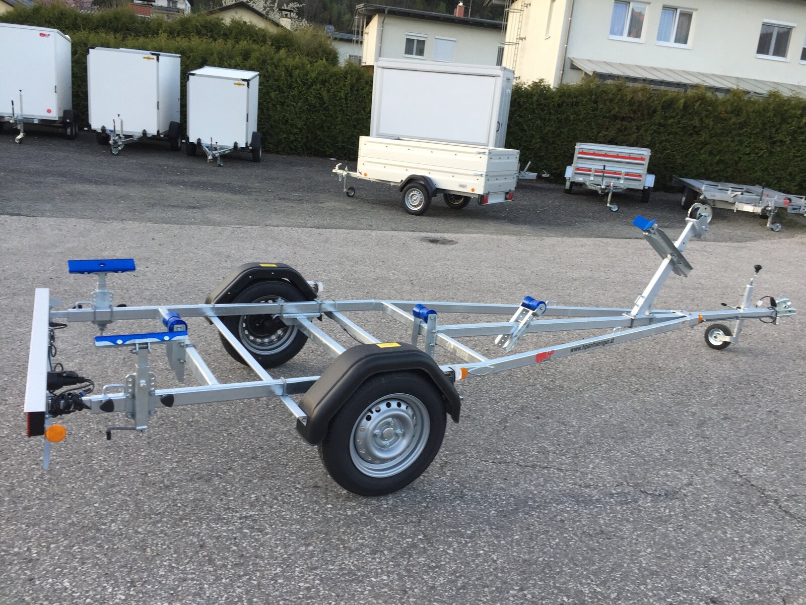 Bootsanhänger, Bootstrailer HP 750 BA-S - ungebremster Motorbootanhänger für Boote bis 5,5m, 750 kg PKW-Anhänger