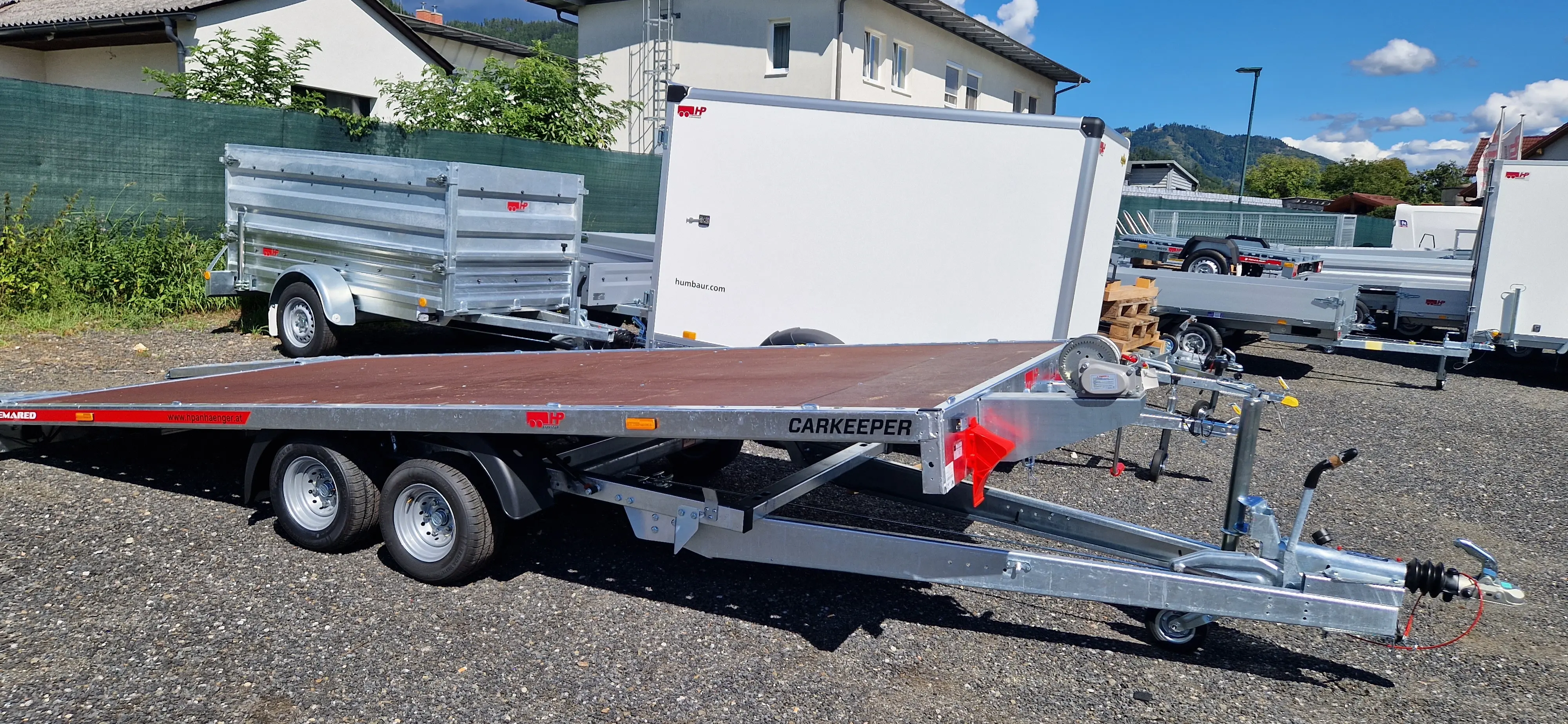 Autotransporter, Plateauanhänger - PKW-Anhänger HP 452130 ATPK, Fahrzeug u.- Universalanhänger mit geschlossenem Plateau-kippbar