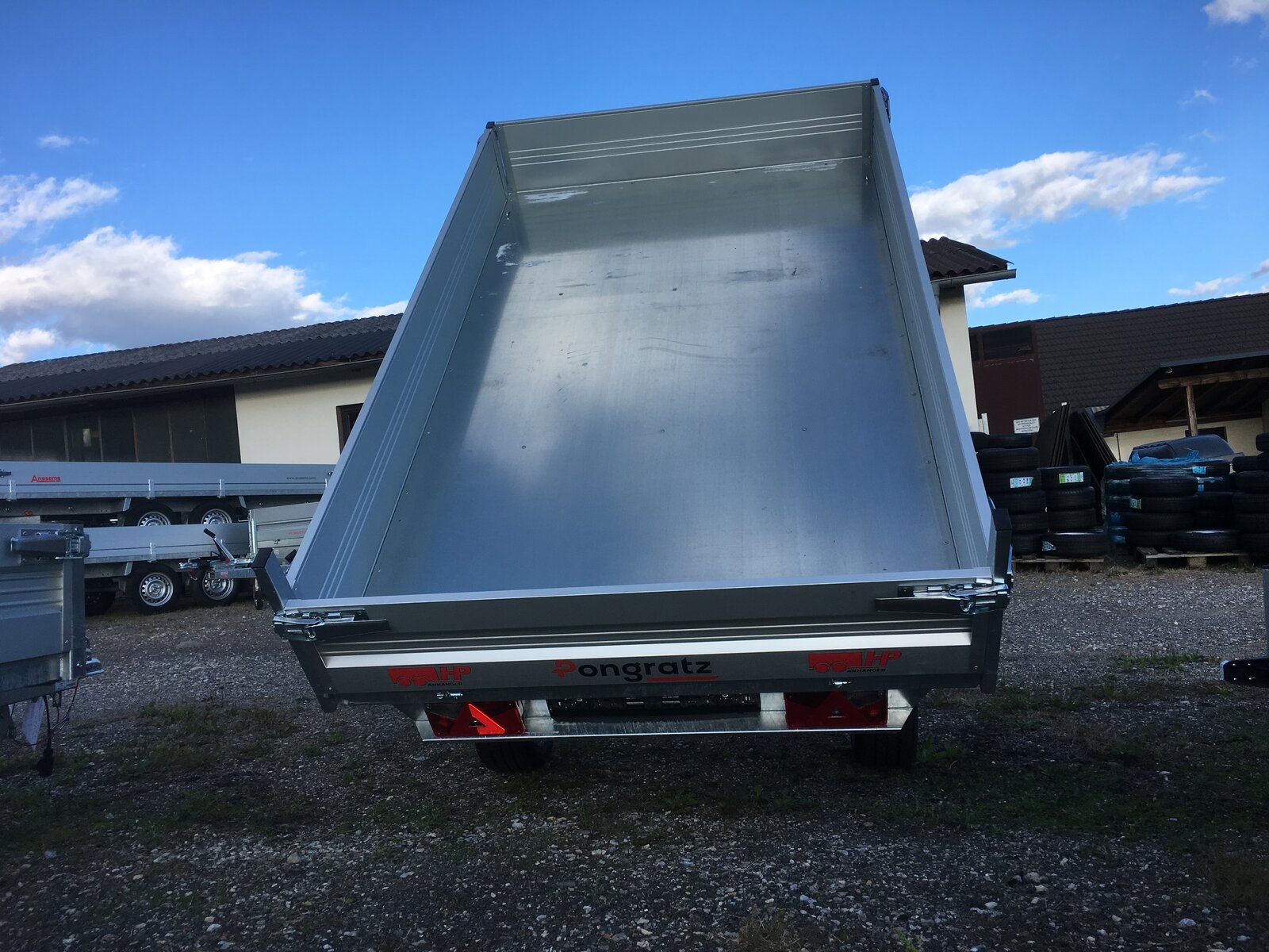 Rückwärtskipper, PKW-Anhänger, Pongratz L-RK 2715 G-AL, 1500 kg gebremst, hydraulisch kippbar, 2680 x 1510 x 300 mm