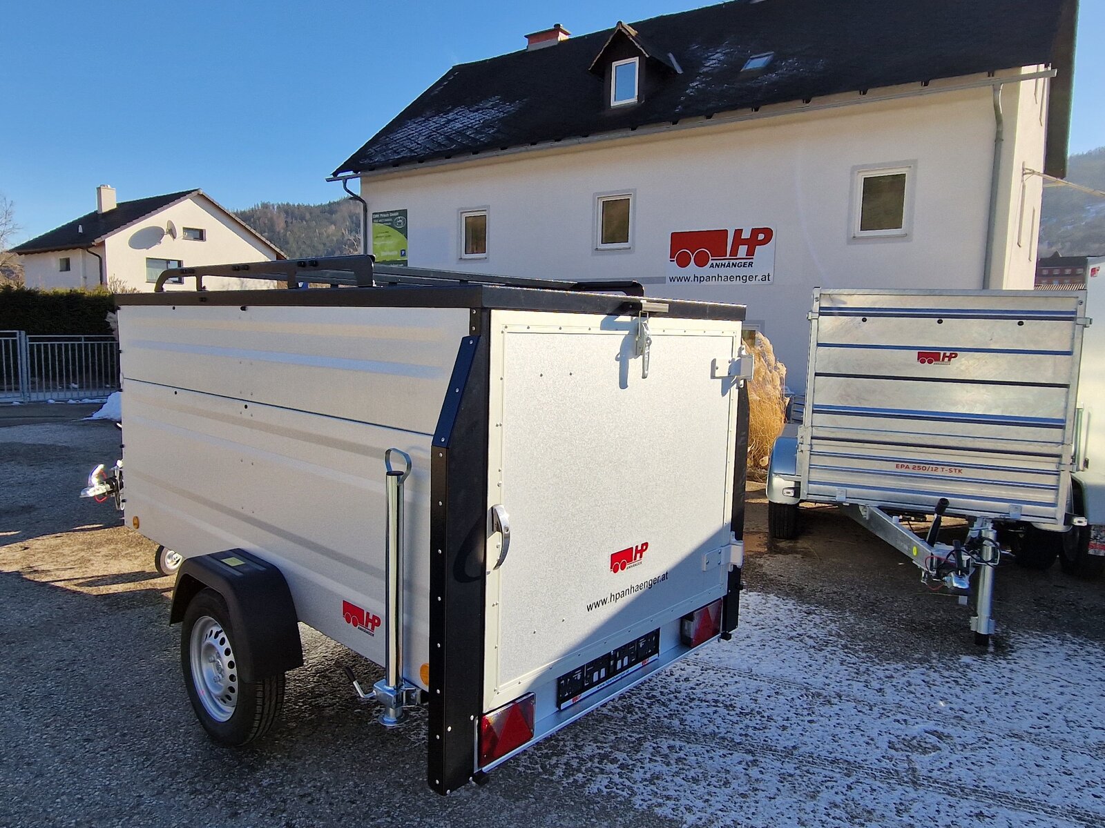 PKW-Anhänger, Deckelanhänger-Kofferanhänger HP 2512 U72, 750 kg ungebremst, 2470 x 1280 x 780 mm, inkl. Deckel versperrbar