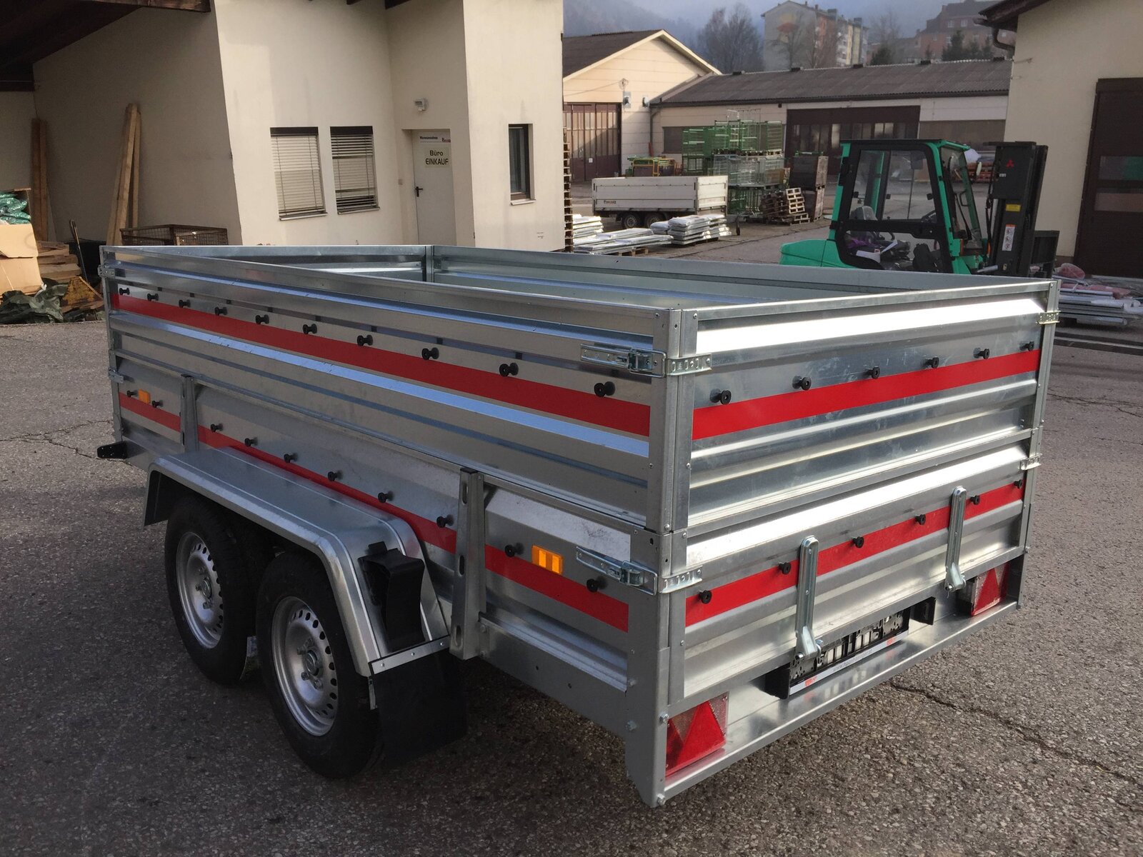PKW-Anhänger HP 3015 TA20, 2000 kg gebremst, 3000 x 1500 x 400 mm, Stirn u. Rückwand klappbar im Set mit Aufsatzw., Flachplane