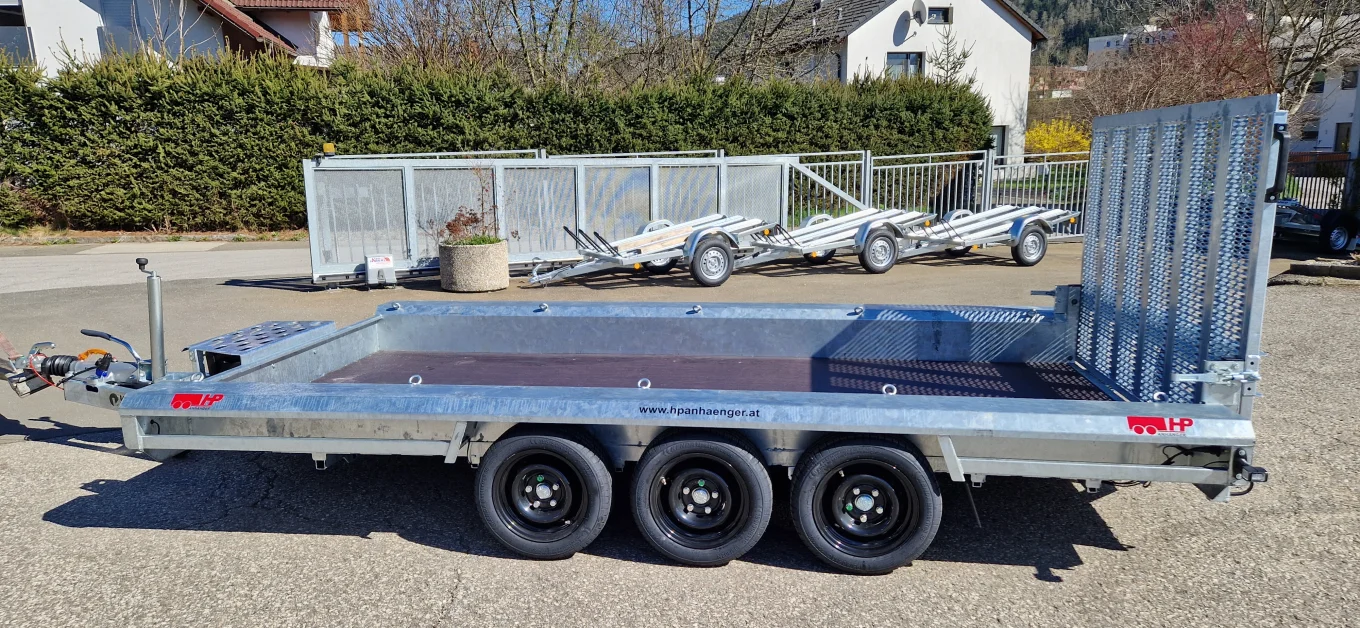 Baggeranhänger, Baumaschinenanhänger, Universaltransporter HP 354818/3 Tridem Sondermodell - verstärkte Bauweise