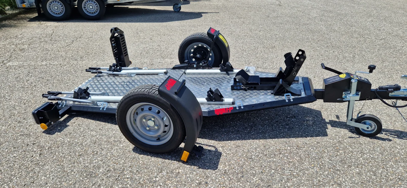 Motorradanhänger Lorries MT1, HP 240 UK, 750 kg ungebremst, über Seilzug absenkbar"