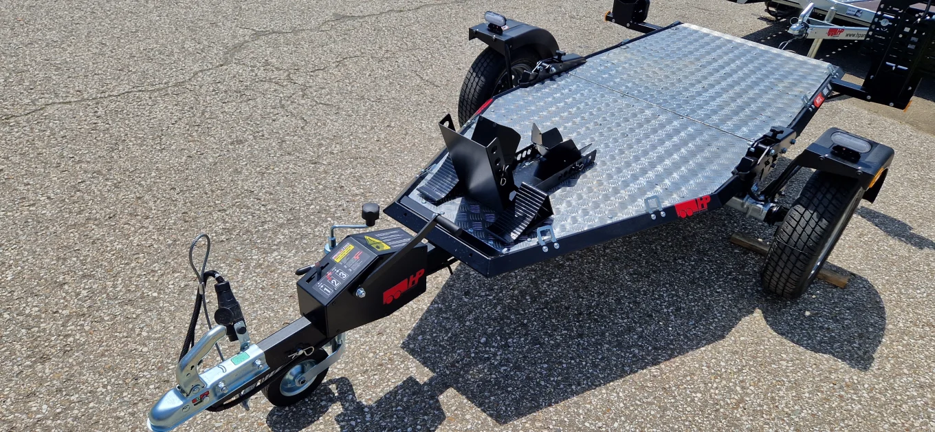 Motorradanhänger Lorries MT1, HP 240 UK, 750 kg ungebremst, über Seilzug absenkbar"