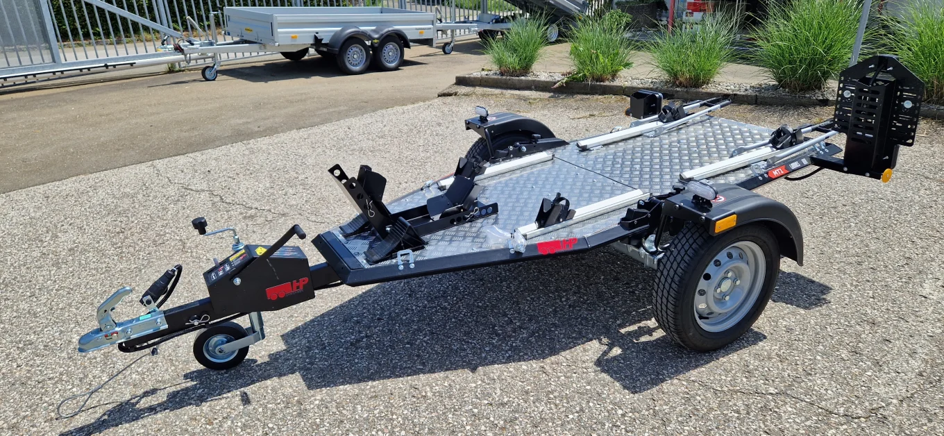 Motorradanhänger Lorries MT1, HP 240 UK, 750 kg ungebremst, über Seilzug absenkbar"