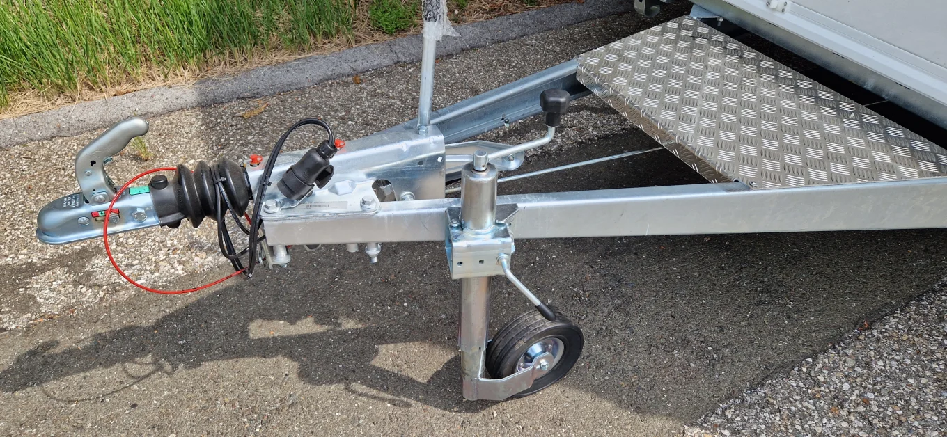 Verkaufsanhänger, PKW-Anhänger, Kofferanhänger HP 204022 VK, 2000 kg Tandem gebremst