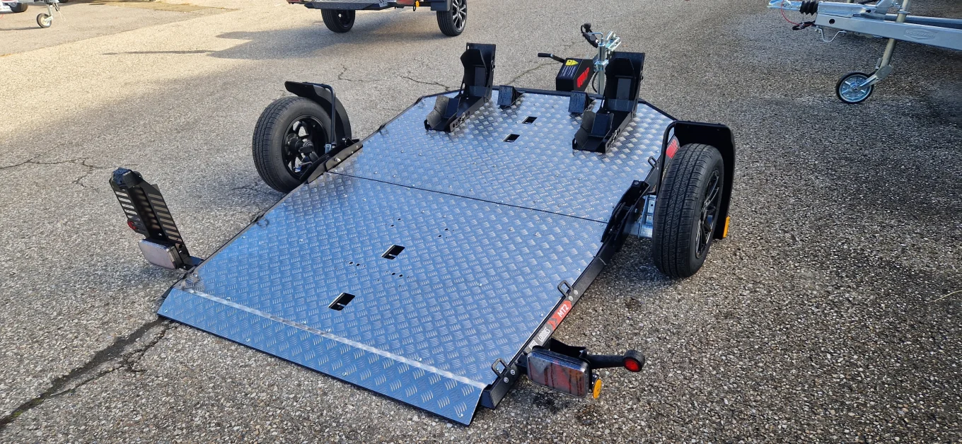 Motorradanhänger Lorries MT2, HP 240/2 UK, 750 kg ungebremst, über Seilzug absenkbar