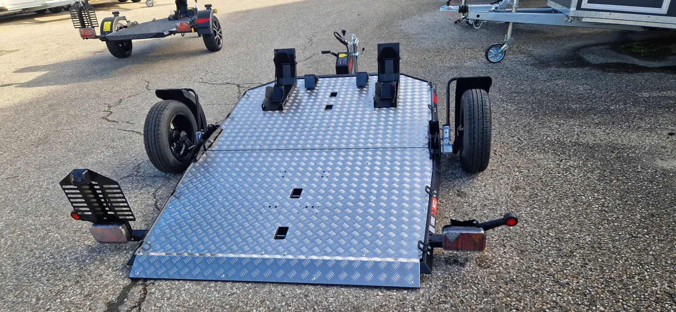 Motorradanhänger Lorries MT2, HP 240/2 UK, 750 kg ungebremst, über Seilzug absenkbar