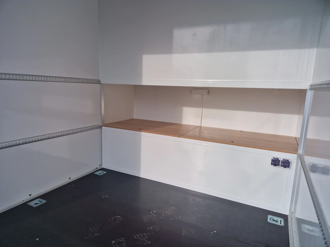 Kofferanhänger, Wohnanhänger, Speedcaravan HP 521T, 5000 x 2000 x 2000 mm