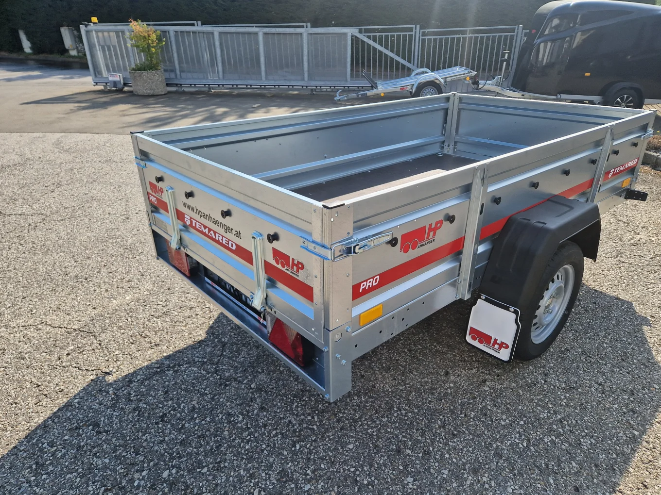 PKW Anhänger HP 2612 U, 2630x1250x350 mm, 750 kg ungebremst,Stützrad, Stirn u.- Rückwand klappbar