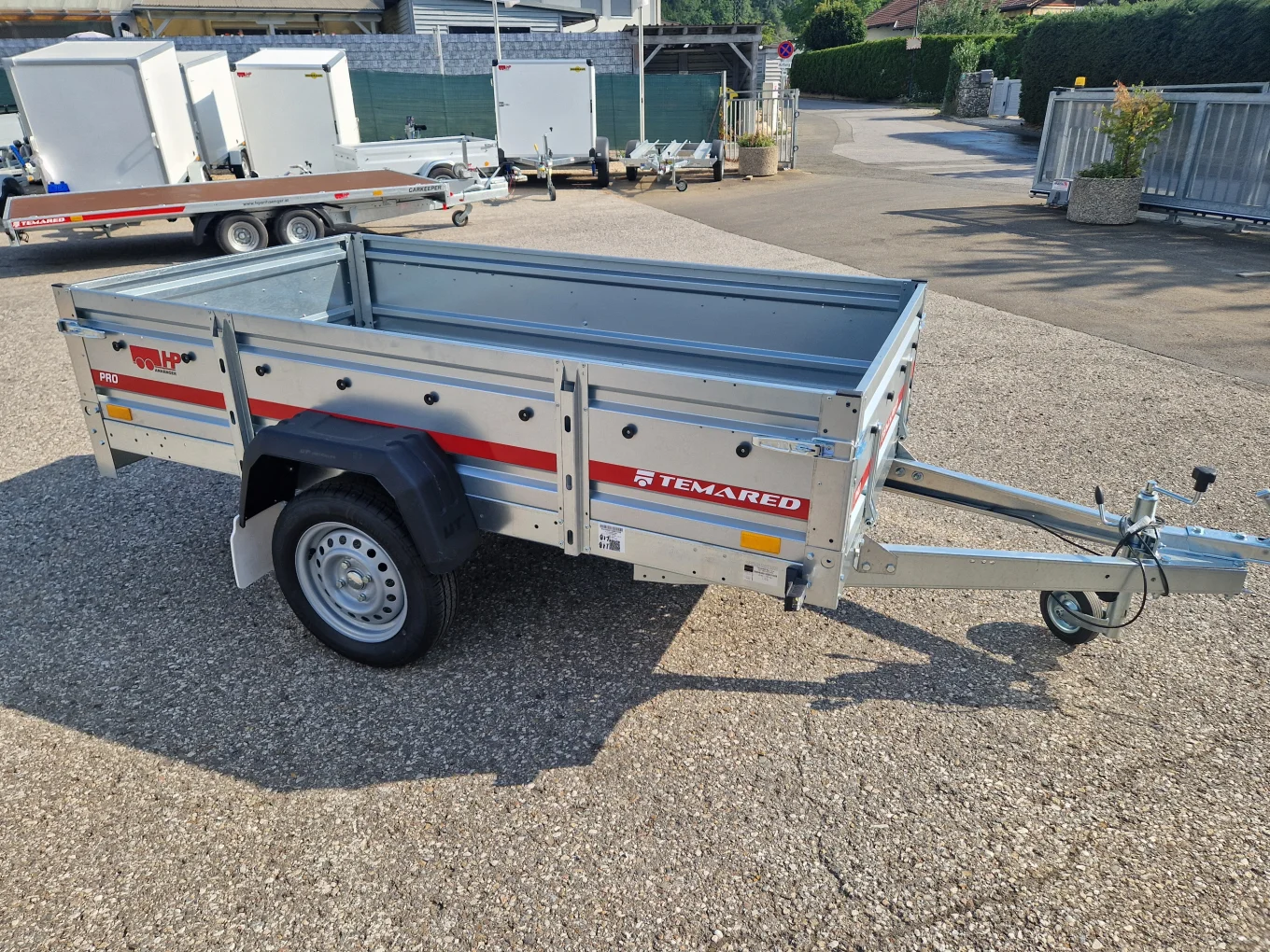 PKW Anhänger HP 2612 U, 2630x1250x350 mm, 750 kg ungebremst,Stützrad, Stirn u.- Rückwand klappbar