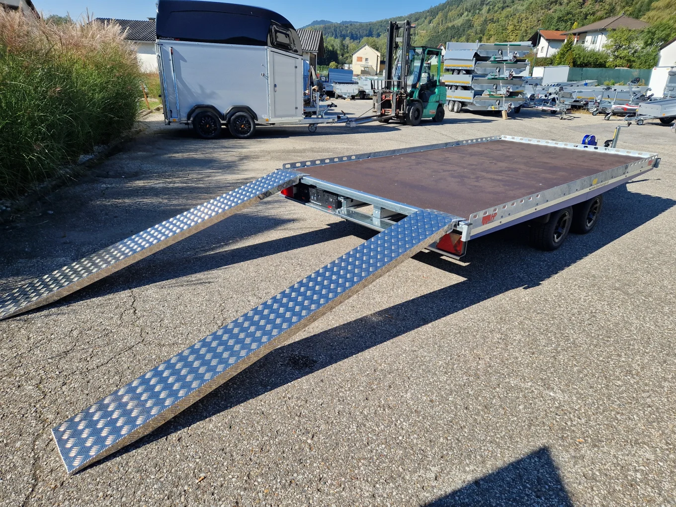 Autotransporter, Fahrzeugtransporter, Universalanhänger, Plateauanhänger HP 402027 ATP