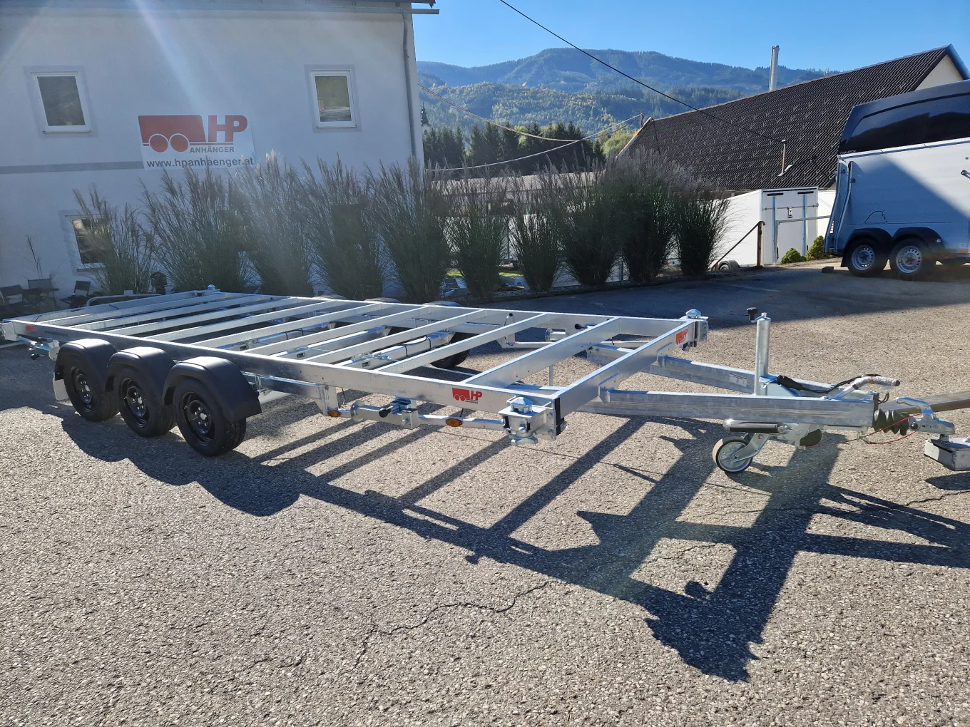 Containeranhänger HP 356024 für 20 FT Container, Tridem 3500 kg, 3 achser