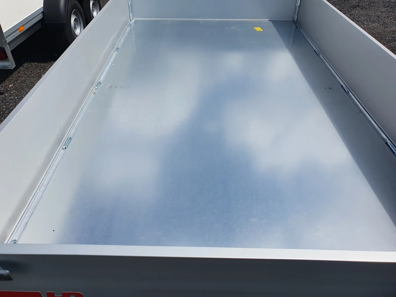 Rückwärtskipper, PKW-Anhänger Eduard 2615 GRK, 2560x1500x300 mm, 1500 kg einachs