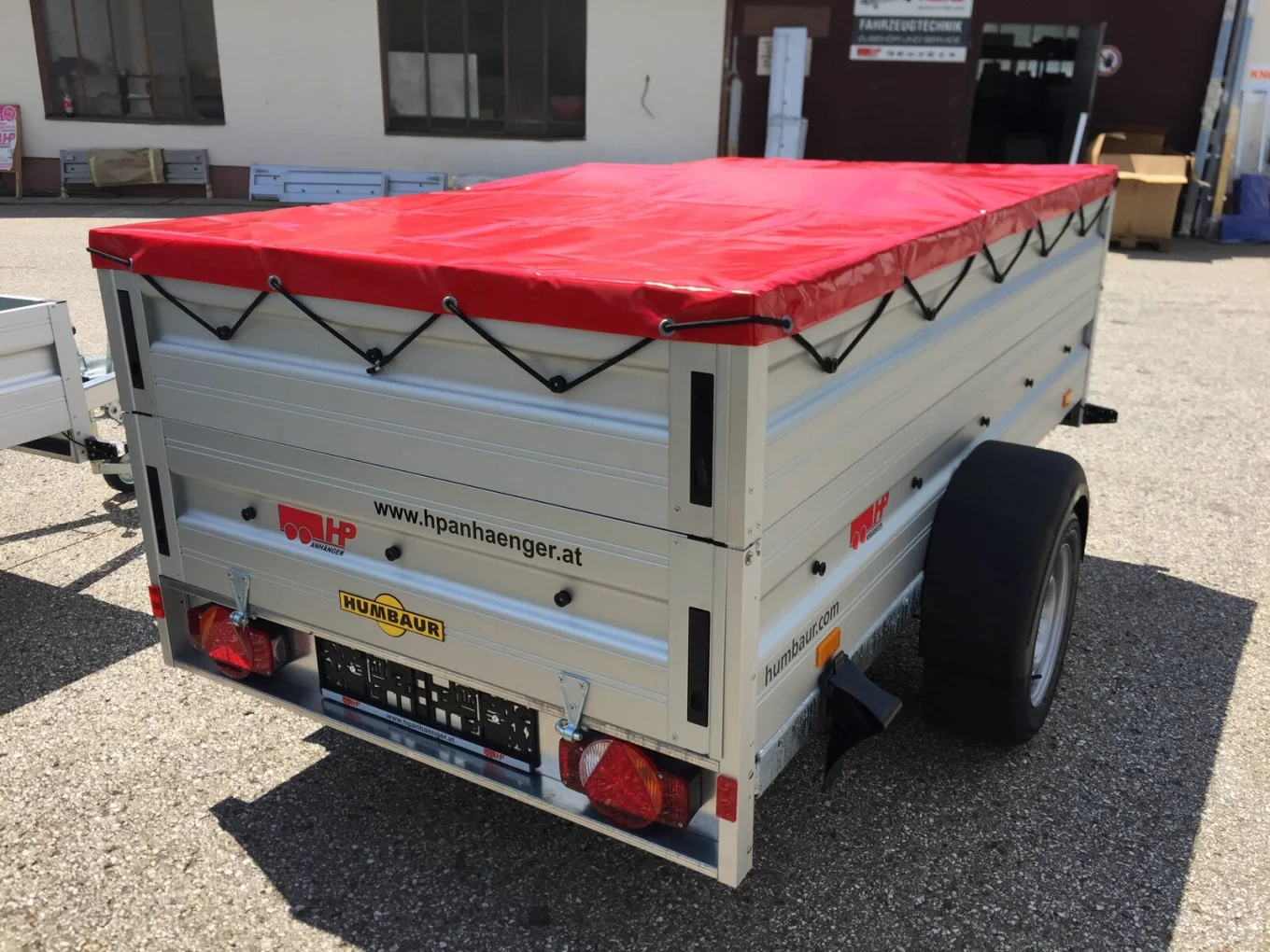 PKW-Anhänger, Autoanhänger, Humbaur HA 132513 KV, 1300 kg gebremst, 2510x1310x350 mm im Set mit Aufsatzw., Flachplane u.v.m,