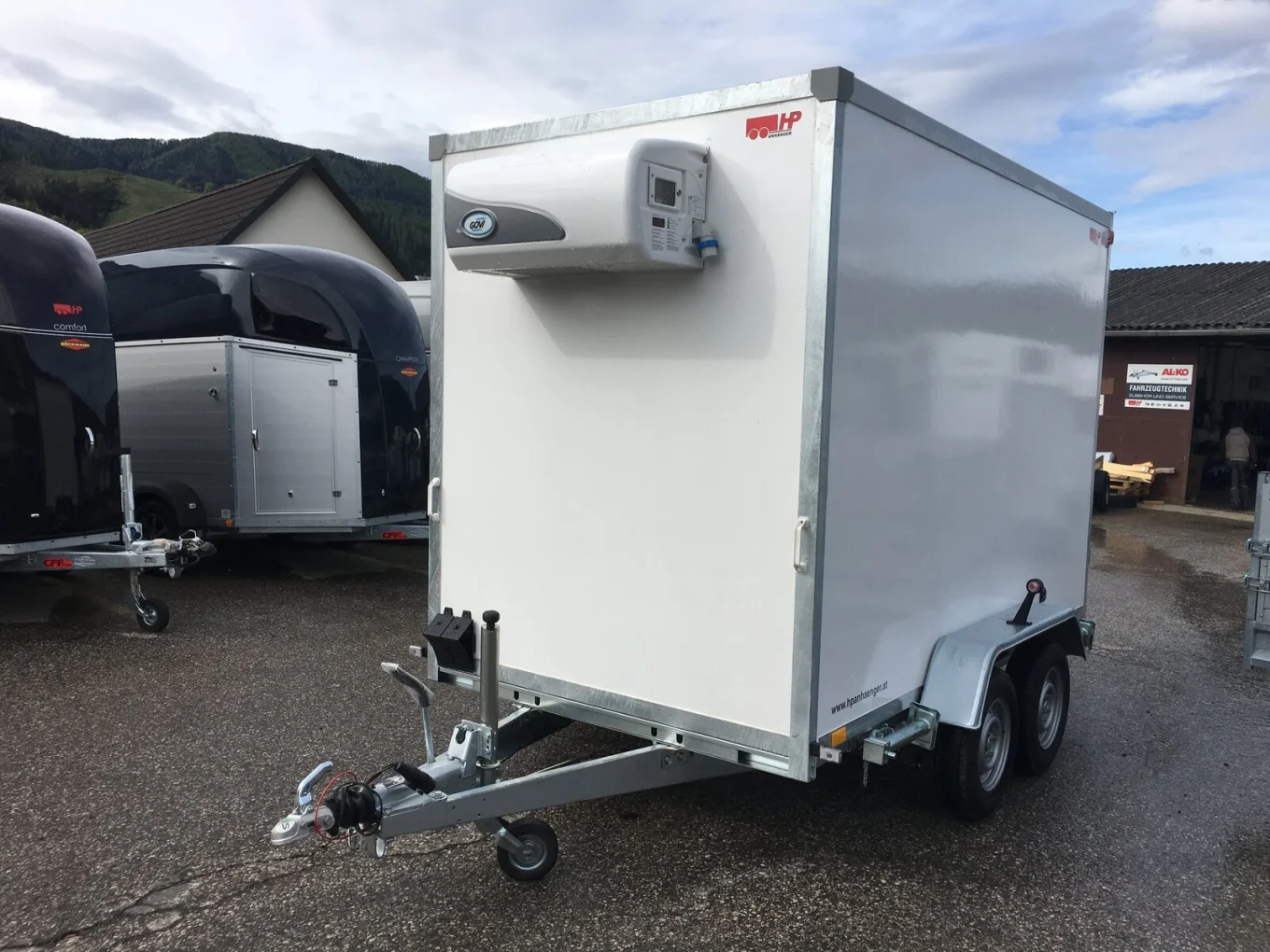 Kühlanhänger, Kühlkoffer PKW-Anhänger HP 273016 KA, Kofferanhänger mit 60 mm Panelen, Kühlmaschine bis 5°