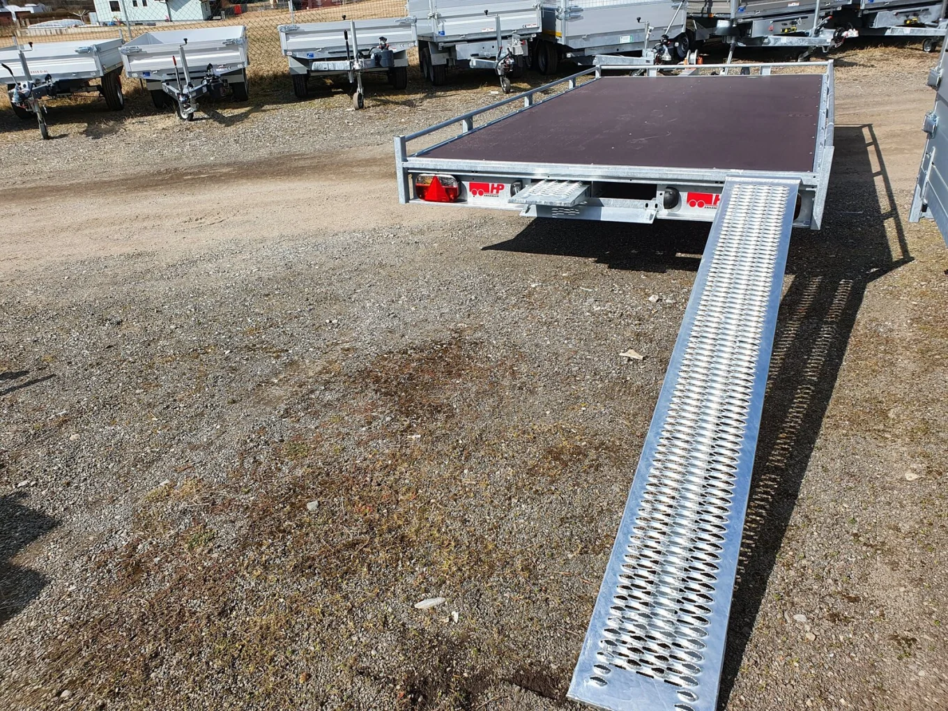 Fahrzeugtransporter, Autoanhänger, Autotransporter, Eduard 4020 NFW, 4060x2000 mm, 2700 kg GG