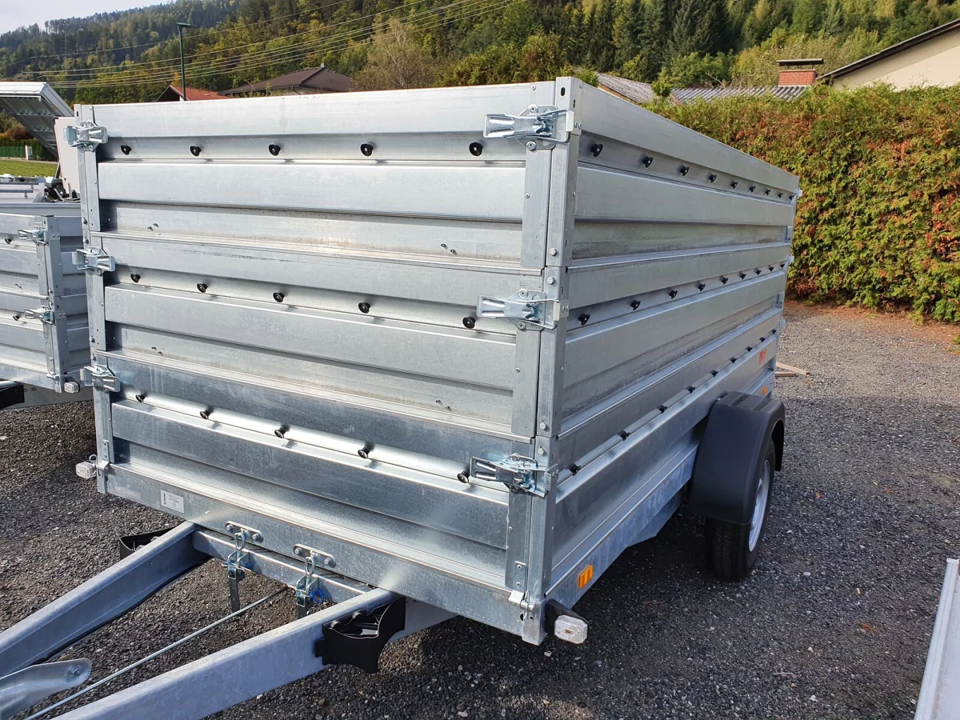 PKW-Anhänger, Autoanhänger HP 3015 UKAA, 2990 x 1490 x 1050 mm, 750 kg ungebremst mit Kippdeichsel & Flachplane