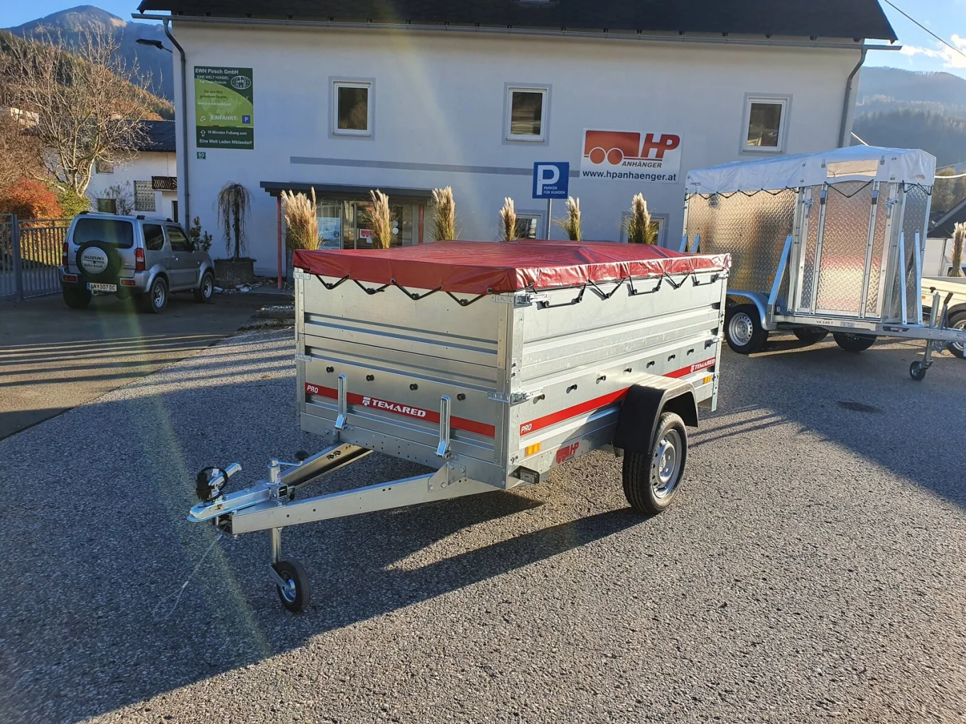 PKW-Anhänger HP 2612 UA - Robuster Einachs-Kastenanhänger, 750 kg Autoanhänger im Set mit Aufsatzwände u. Flachplane