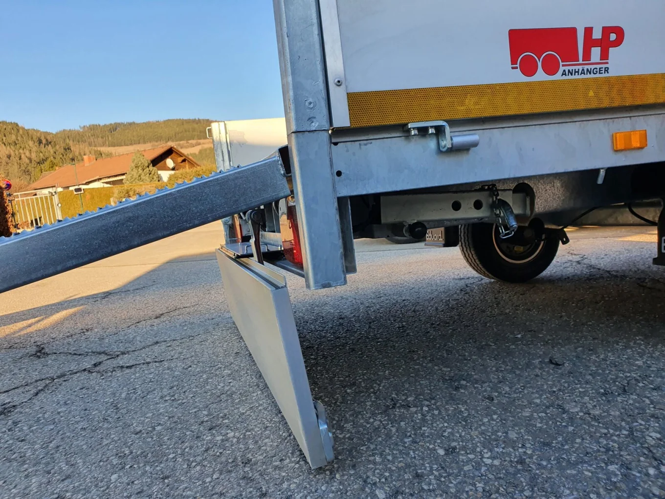 Fahrzeugtransporter, Autoanhänger, Autotransporter, Eduard 4020 NFW, 4060x2000 mm, 2700 kg GG