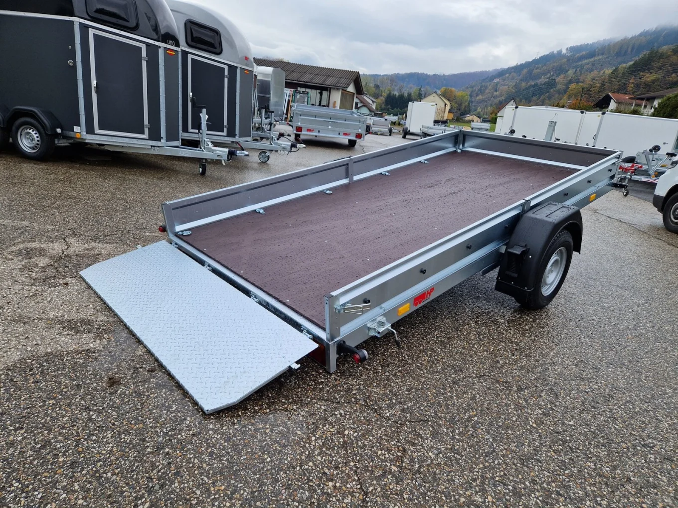 PKW-Anhänger, Fahrzeugtransporter, Universaltransporter HP 183818 kippbar mit Überfahrwand