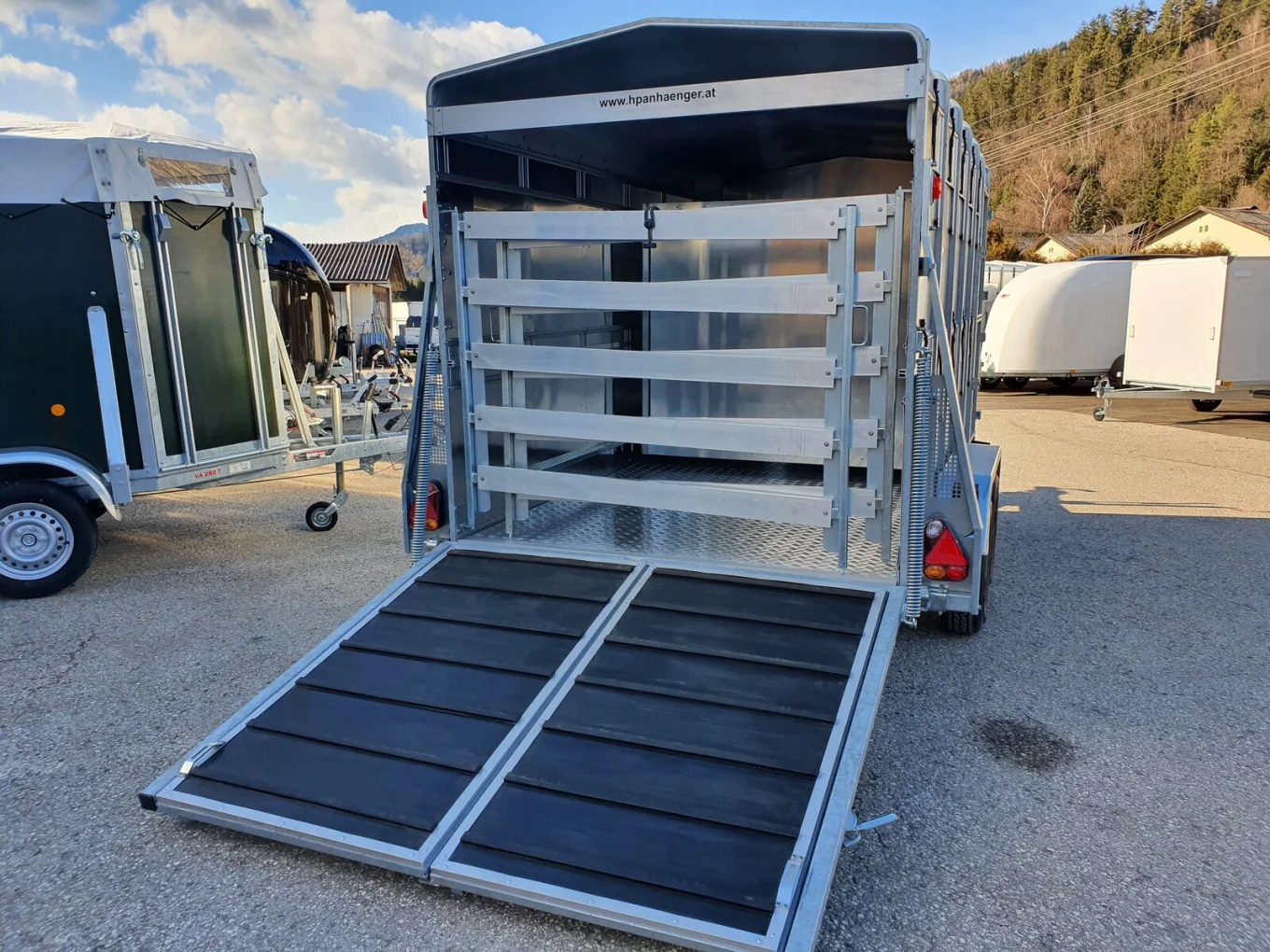 Viehanhänger, Tiertransporter, PKW-Anhänger HP 273618 VT, 3600x1770x1860 mm, 2700 kg GG