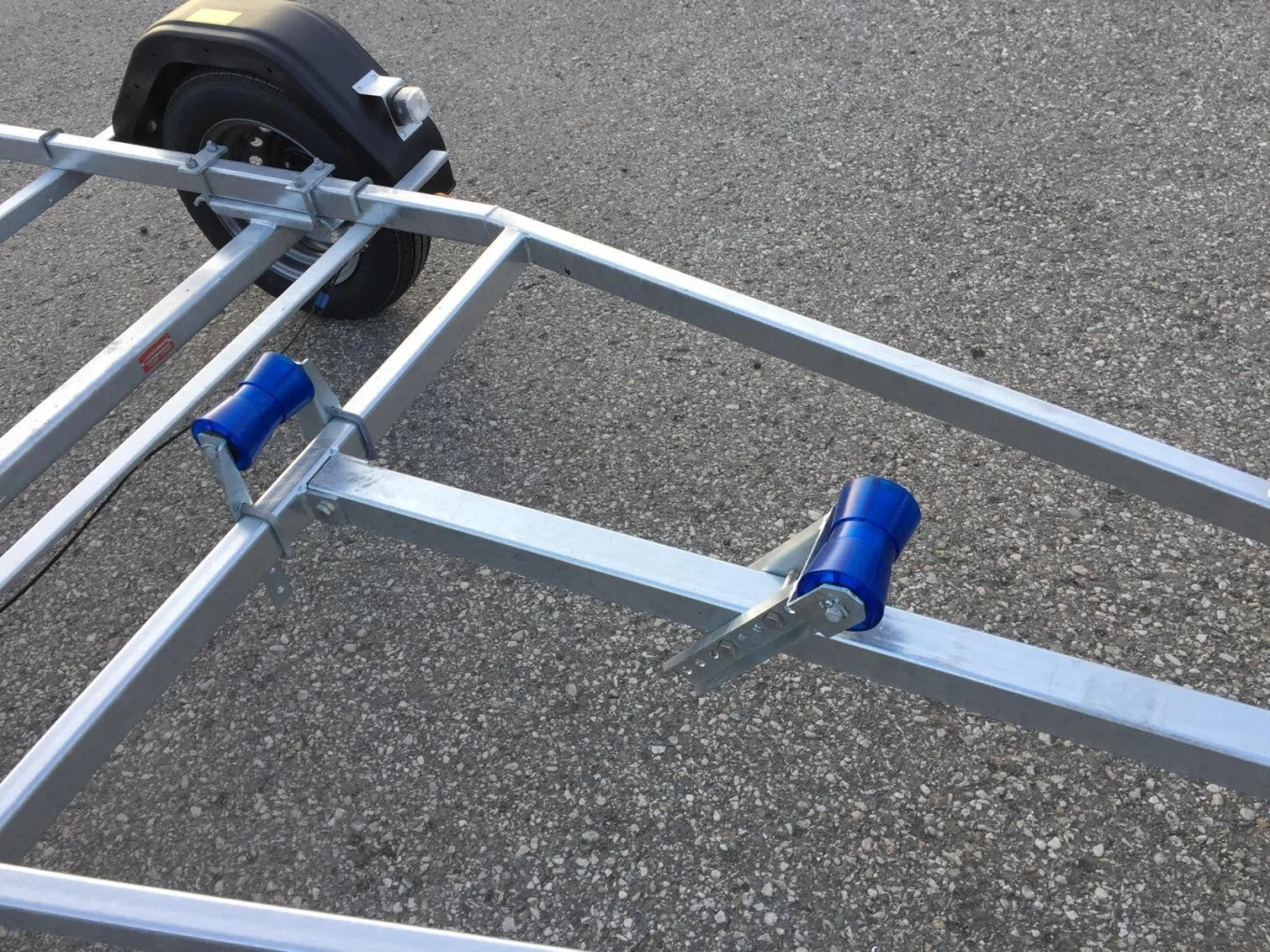 Bootsanhänger, Bootstrailer HP 750 BA-S - ungebremster Motorbootanhänger für Boote bis 5,5m, 750 kg PKW-Anhänger