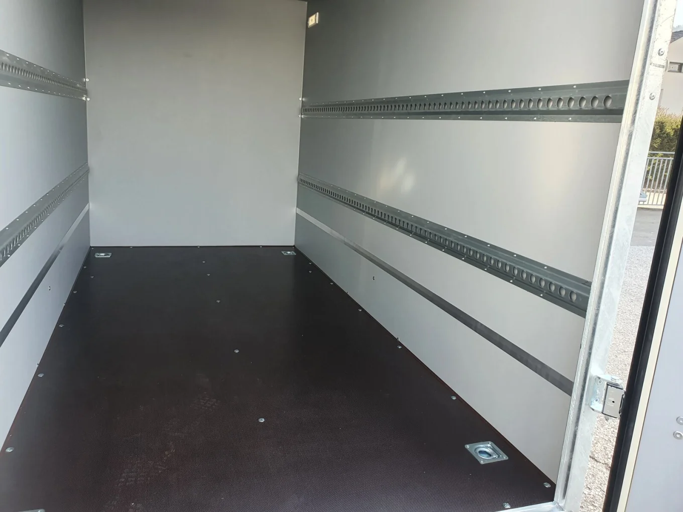 Kofferanhänger, PKW-Anhänger HP 153015-18 HK, 1500 kg gebremst