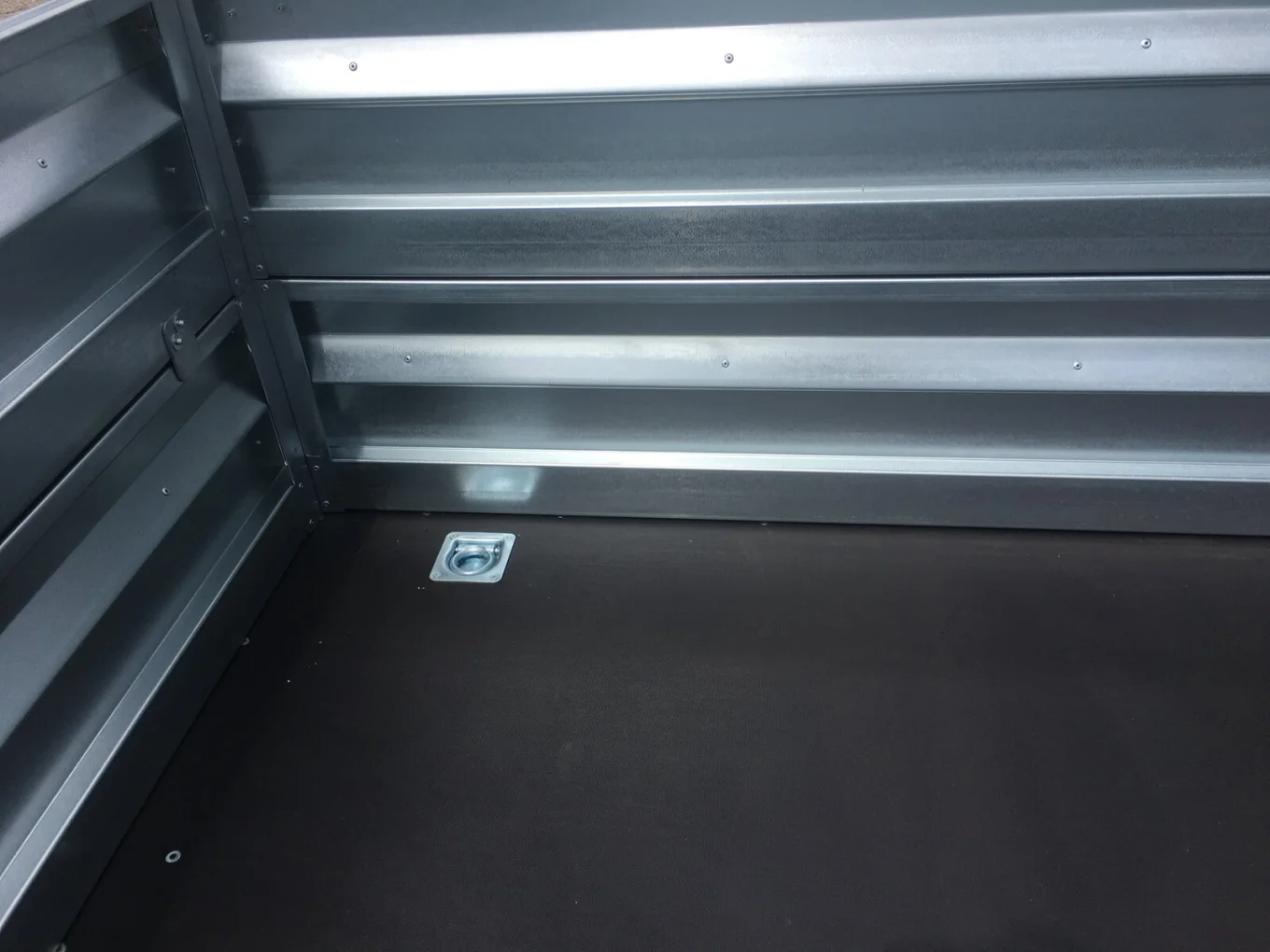 PKW-Anhänger, Autoanhänger HP 2713 GKA, 2650 x 1330 x 350 mm, 1300 kg gebremst inkl. Aufsatzwände u. Flachplane