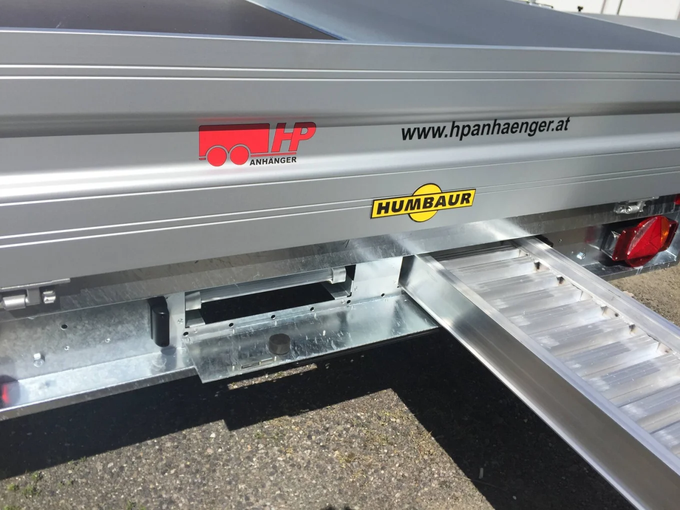 PKW Anhänger, Hochlader, Humbaur HT 304121, 3000 kg GG, im Set mit ALU-Auffahrtschienen und Schutznetz
