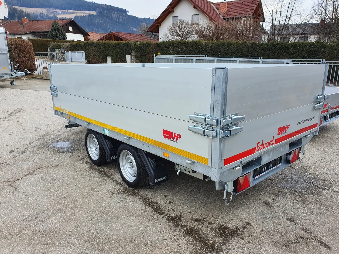 PKW-Anhänger, 3-Seiten Kipper Eduard 3318 3-SK HP, 3300 x 1800 x 300, 3000 kg, hydraulisch kippbar