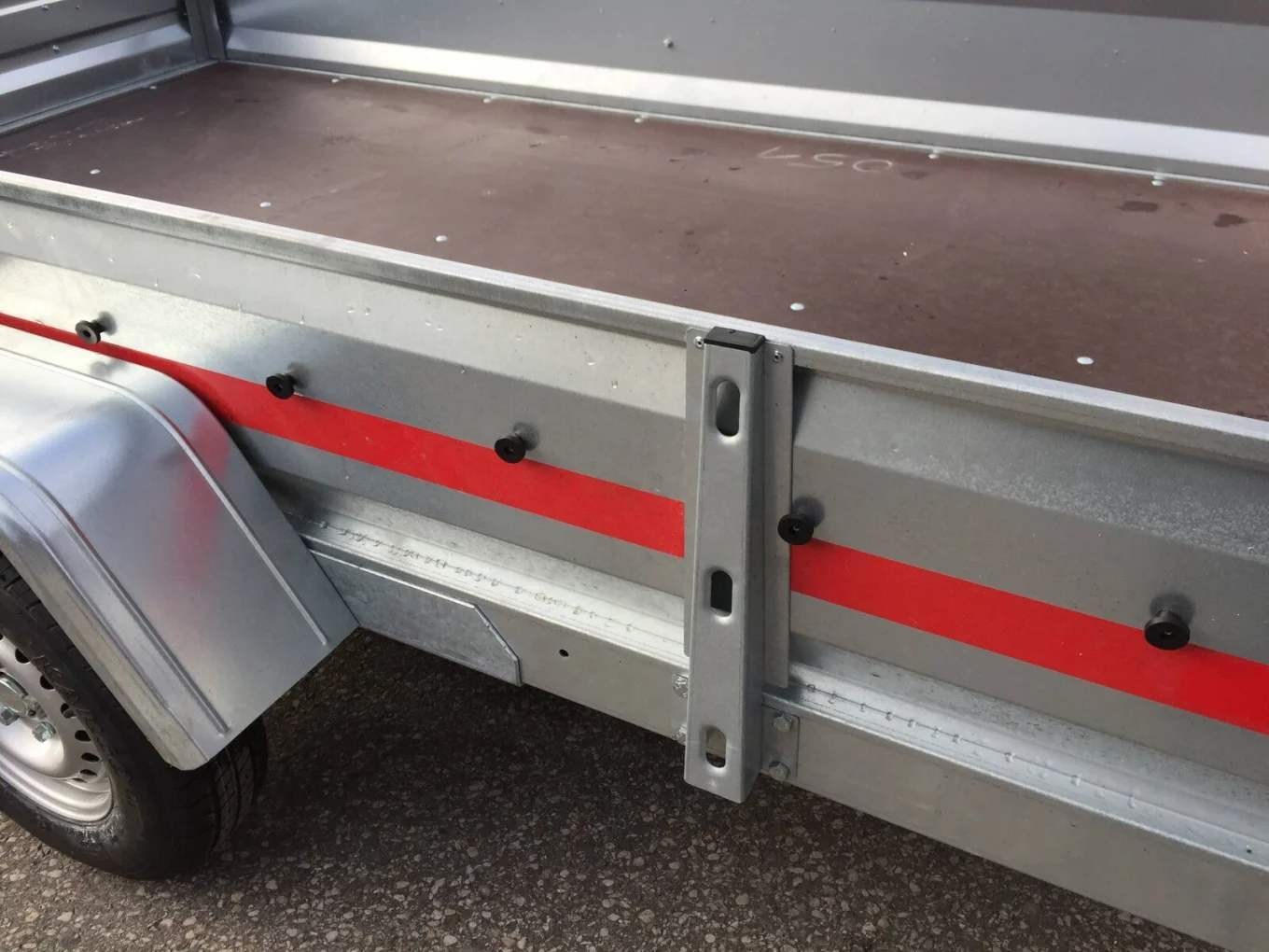 PKW-Anhänger HP 3015 G13, 1300 kg gebremst, 3000 x 1500 x 400 mm, Stirn u. Rückwand klappbar