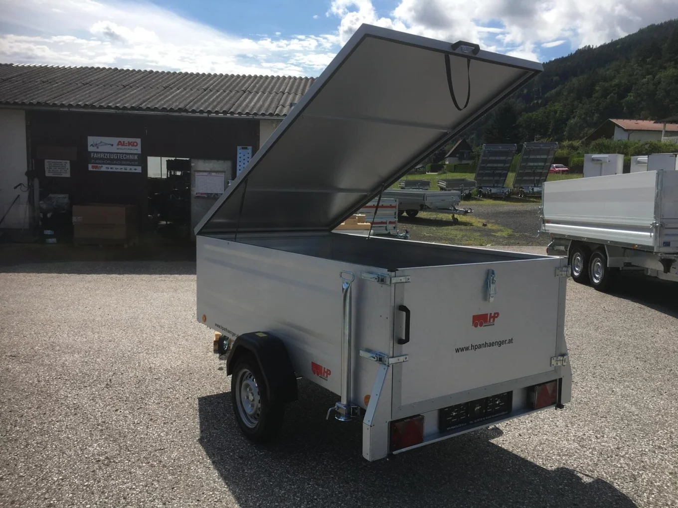 PKW-Anhänger, Deckelanhänger-Kofferanhänger HP 2512 U72, 750 kg ungebremst, 2435 x 1235 x 665 mm, inkl. Deckel versperrbar