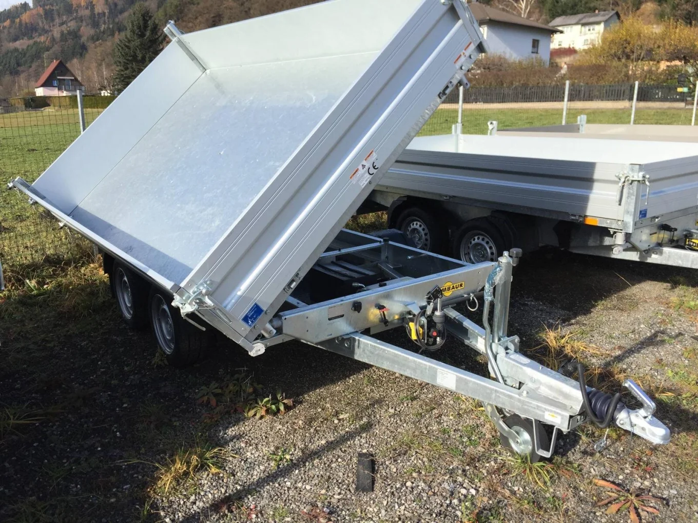 PKW-Anhänger, Dreiseitenkipper Humbaur HTK 3500.31 ALU - Tandem-3-Seiten Kipper Alu mit E-Pumpe, 3.500kg