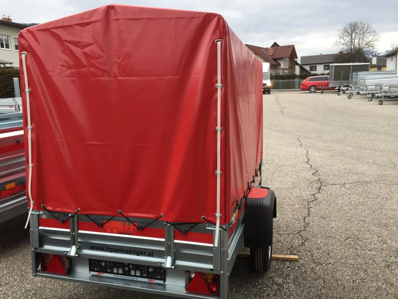 PKW-Anhänger, Autoanhänger HP 2312 UP - Robuster Einachs-Kastenanhänger mit Planengestell und Plane, 750 kg Autoanhänger