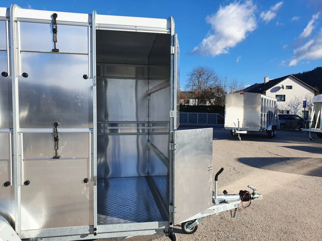 Viehanhänger, Tiertransporter, PKW-Anhänger HP 273016 VT, 3000x1600x1860 mm, 2700 kg GG