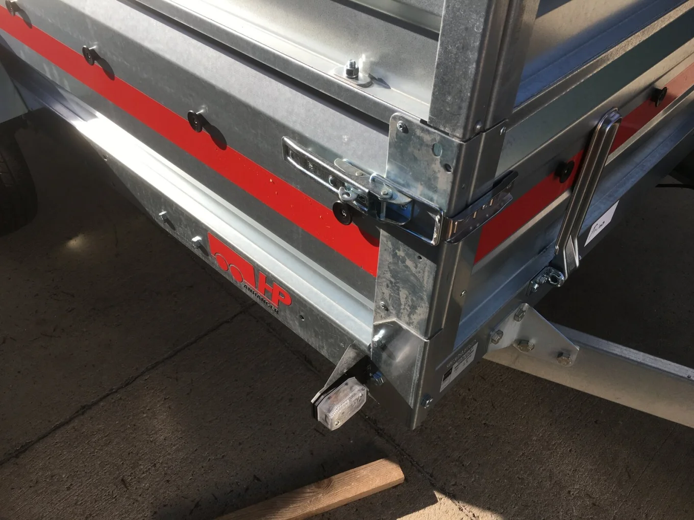 PKW Anhänger, Autoanhänger HP 2615 UAA, 2630x1500x1200 mm, 2xAufsatzwände, Flachplane, Stützrad