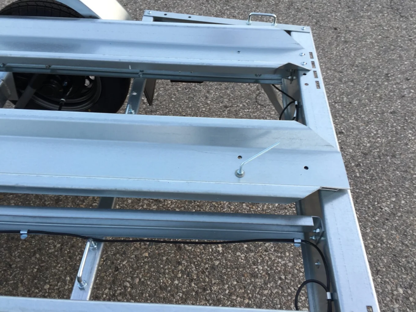 Motorradanhänger, Mod.: HP 1000M-2, 1000 kg gebremst bis zu 3 Motorräder, PKW-Anhänger