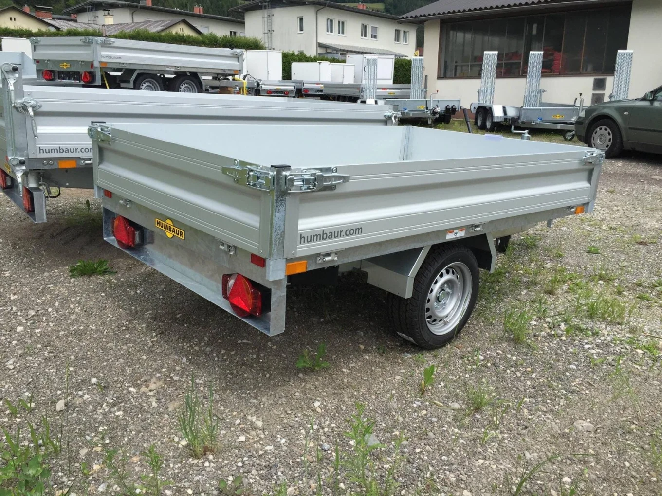 PKW-Anhänger, Rückwärtskipper Humbaur HUK 152314, Einachs gebremst 1500 kg, hydraulisch mit Handpumpe, Autoanhänger