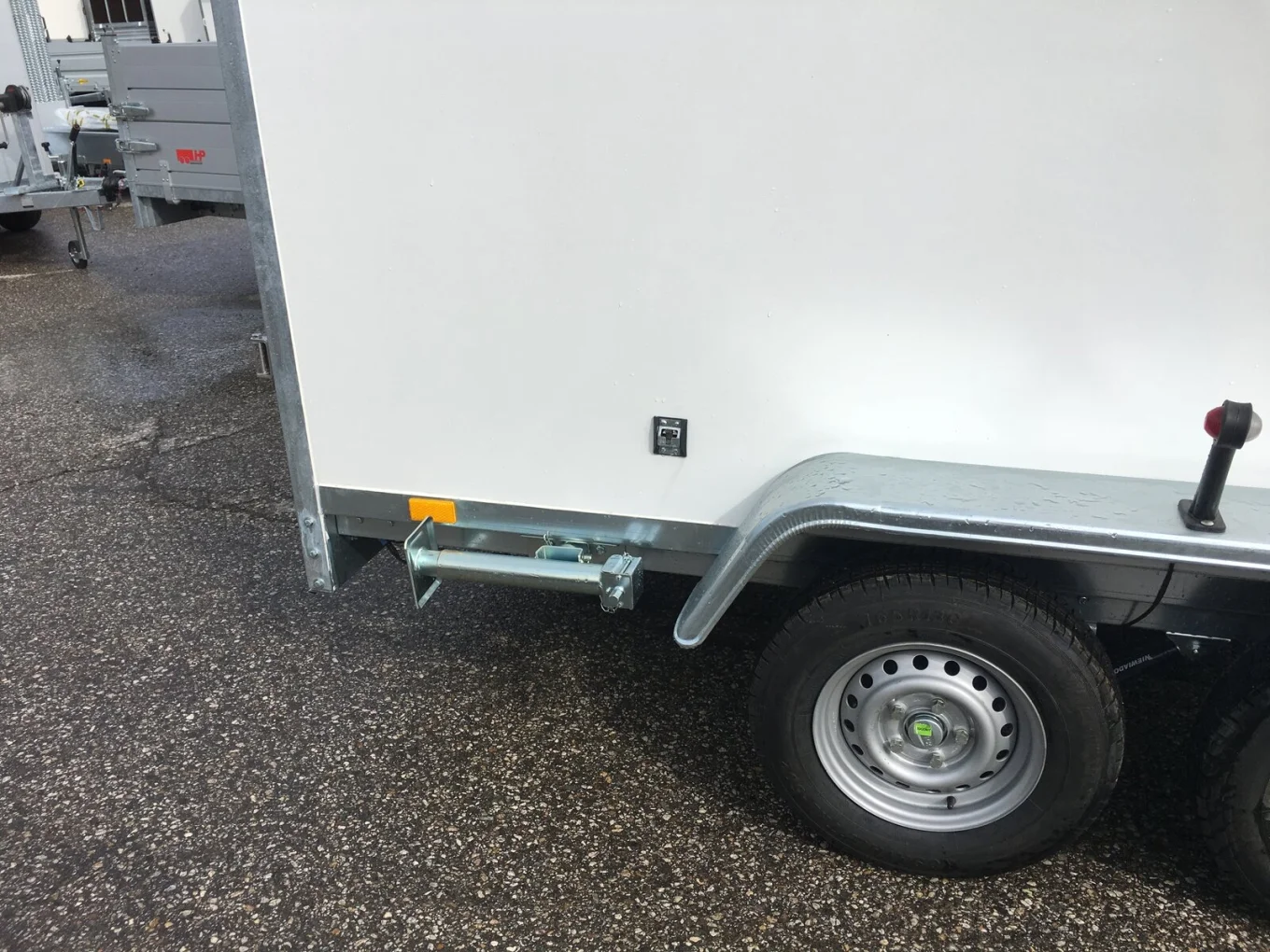 Kühlanhänger, Kühlkoffer PKW-Anhänger HP 273016 KA, Kofferanhänger mit 60 mm Panelen, Kühlmaschine bis 5°