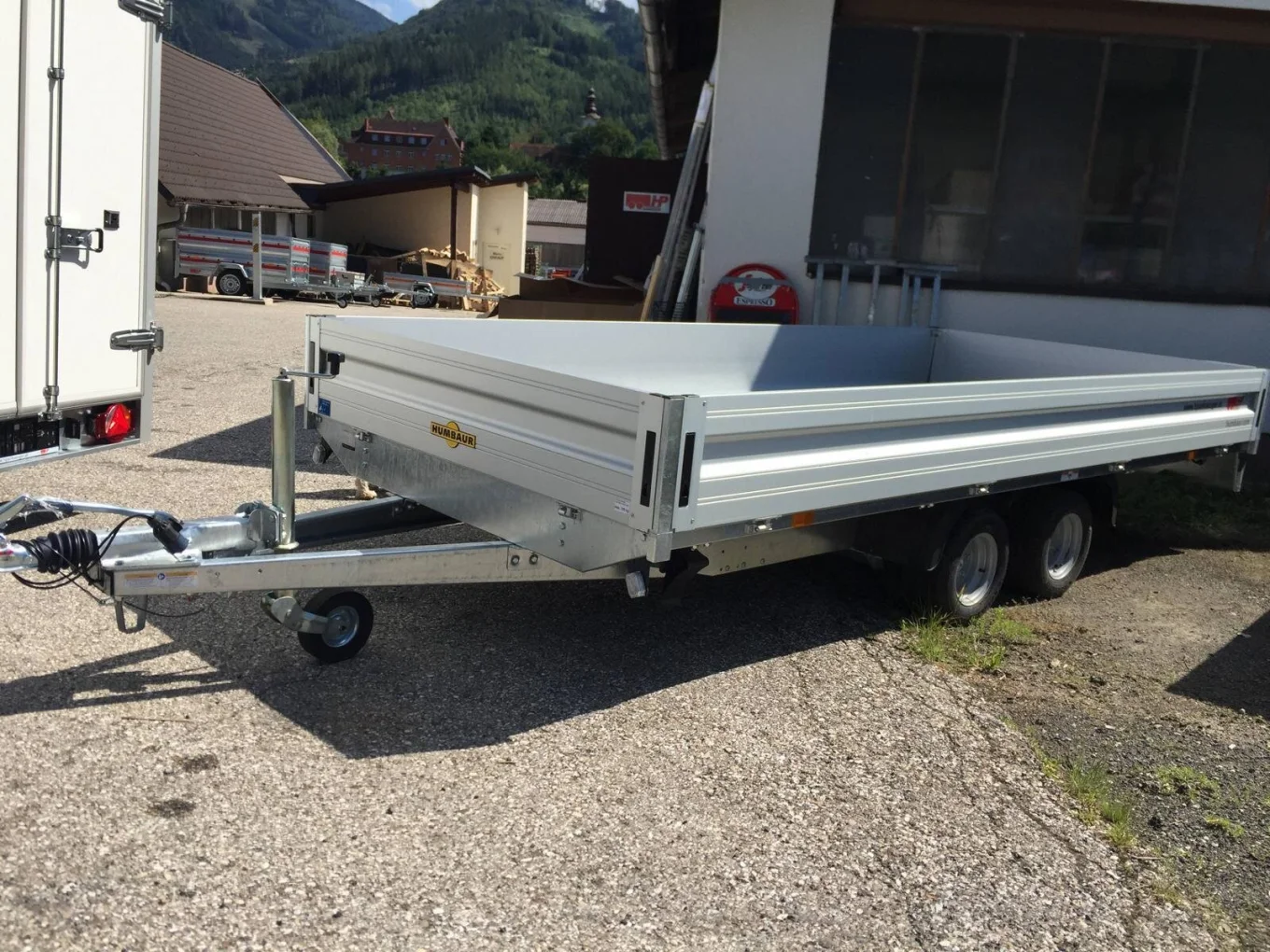 PKW-Anhänger, Hochlader-Autoanhänger Humbaur HN 254118, Tandem 2500 kg, Niederfahrwerk