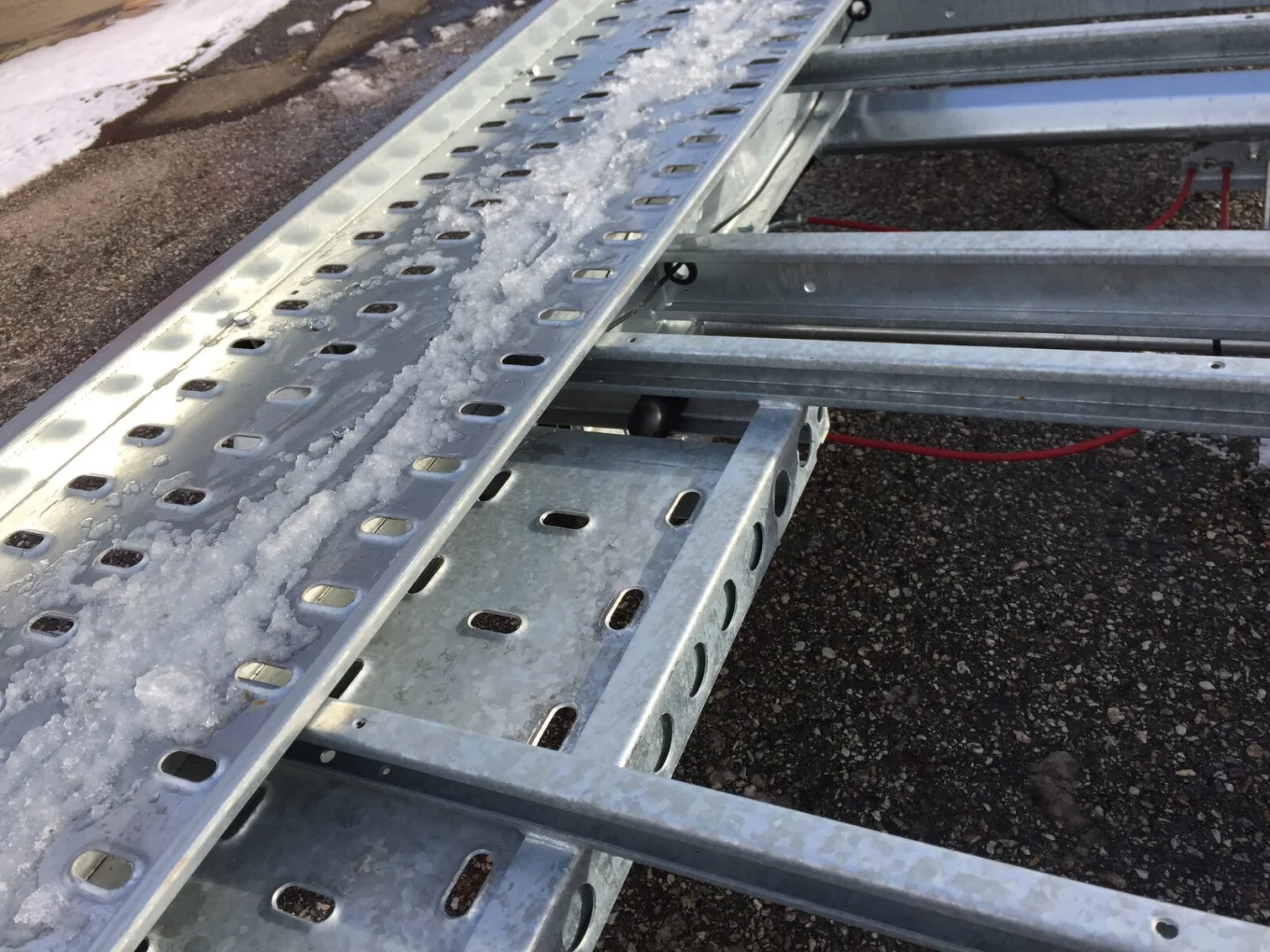 Autotransporter, PKW Anhänger HP 412127 ATK, 2700 kg GG, 4020x2150 mm, kippbar, Fahrzeugtransporter-Autoanhänger