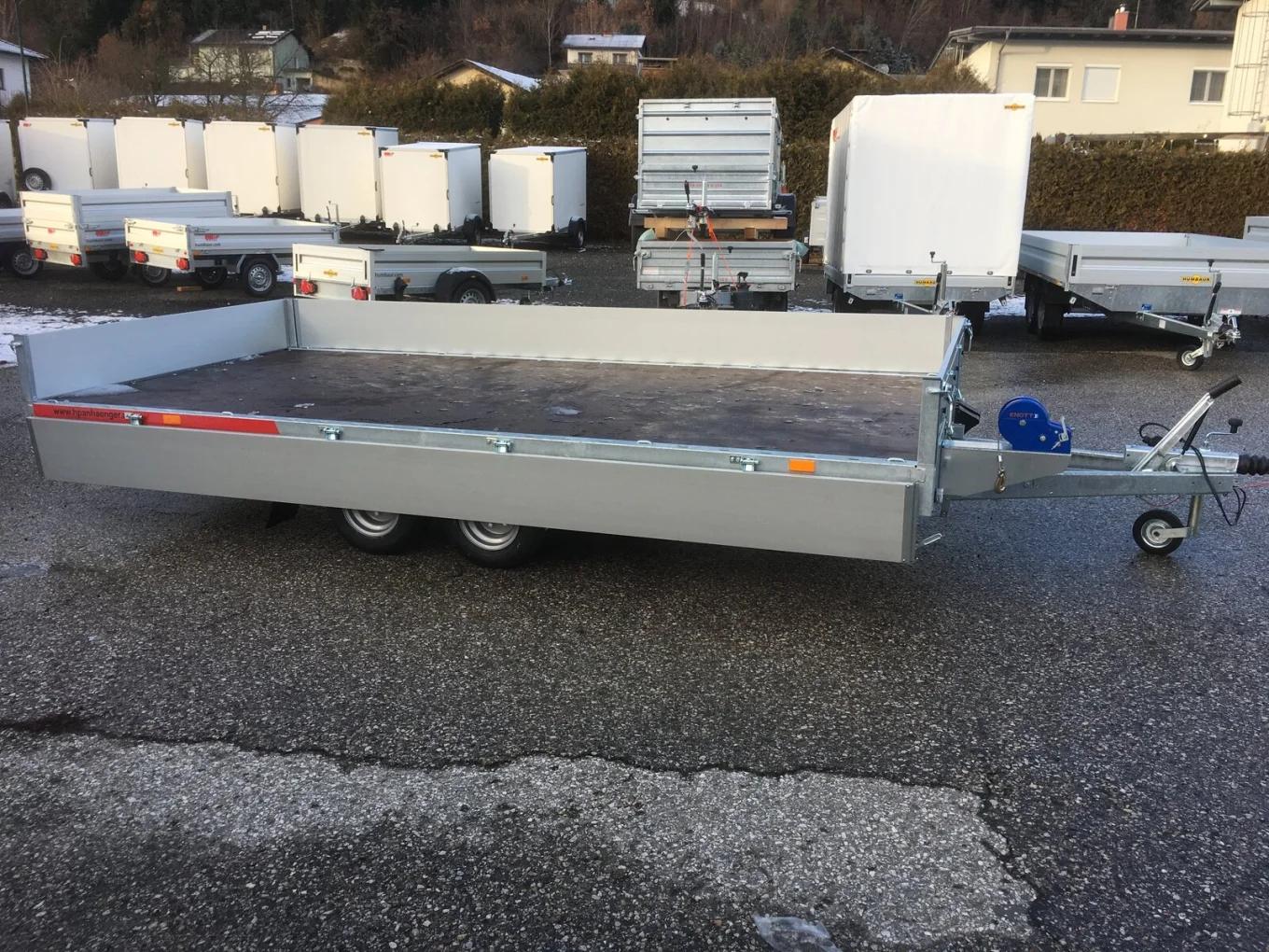 Autotransporter, Fahrzeugtransporter, Plateauanhänger HP 412127 ATPK-BW, 2700 kg, NEUHEIT !! TOP Aktion!!