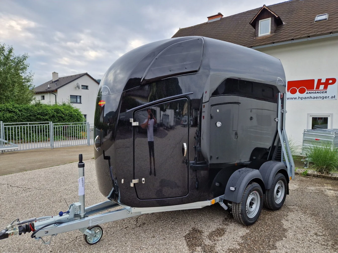 Pferdeanhänger, PKW-Anhänger Böckmann Comfort, 2400 kg GG, Polyaufbau, 2-Pferdeanhänger, der neue Comfort